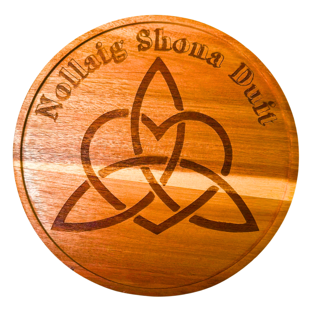 Nollaig Shona Duit with Large Trinity Knot Lazy Susan